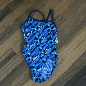 Size 32 arena practice suit